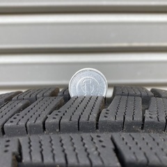 No.136スタットレスタイヤ165/70/14  4H PCD100と114.3のマルチ スチールホイール付4本セットの画像