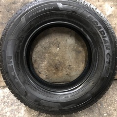 NEXEN(ネクセン)サマータイヤ　195/80R15 １本の画像