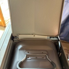 石油ファンヒーター デジタル表示 シルバーの画像