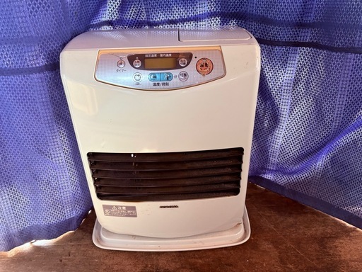 CORONA 石油ファンヒーター ホワイト 21年製 ストーブ 暖房器具 石油ファンヒーター ショップ ホワイト CORONA 石油ファンヒーター