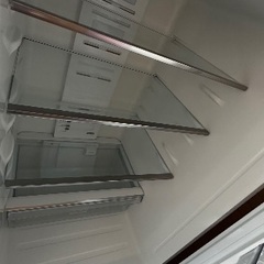 🔵中型〜大型冷蔵庫番号97 Hisense 2022年製【335ℓ 3ドア】大阪府内全域配達無料【保管場所での引取は3000円値引き】しますの画像