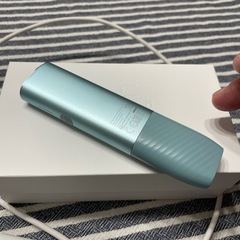 IQOS ILUMAi本体、箱、充電器の画像