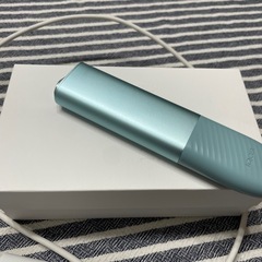 IQOS ILUMAi本体、箱、充電器の画像