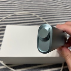 IQOS ILUMAi本体、箱、充電器の画像
