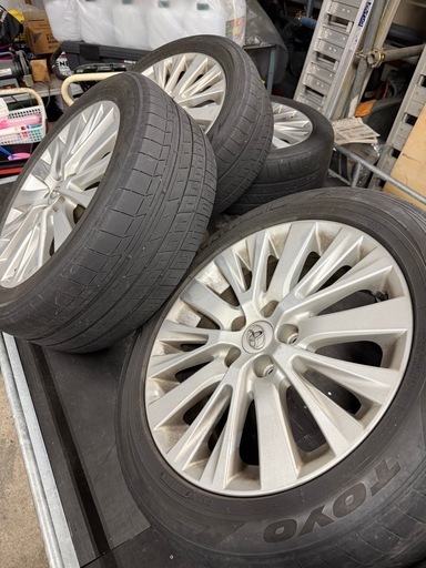 ヴェルファイア、アルファード、タイヤ、ホイール