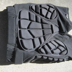 🍊スポーツ用プロテクターの画像