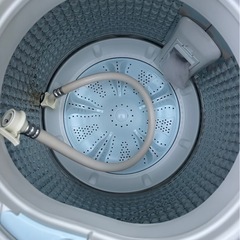 【極美品】2024年式　AQUA 5キロの画像