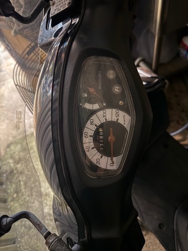 バイク v125g