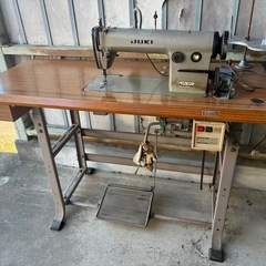 工業ミシンの画像