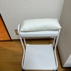 エステ用品まとめソファーの画像