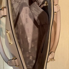 ショルダーバッグレディースの画像