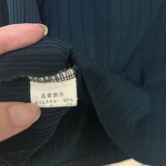 【フリーサイズ】深緑 胸元フリルカットソーの画像