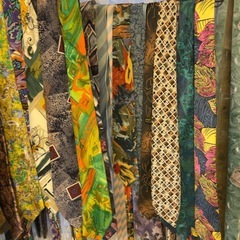 ネクタイ36本まとめ売り（ノンブランド・中古品）➕おまけネクタイハンガーの画像