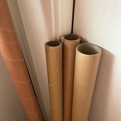 ダンボール素材の筒の画像