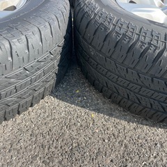 17インチアルミホイールタイヤ　ランドクルーザー 150プラド純正の画像