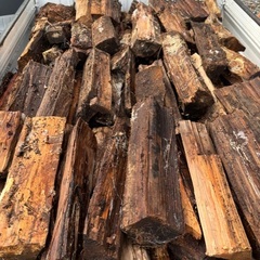 杉薪訳あり1台2000円の画像