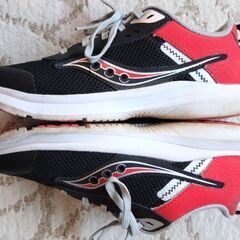 Saucony [サッカニー] シューズ ☆ 美品・23.5cmの画像