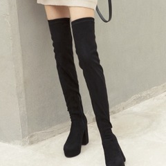 ニーハイブーツの画像