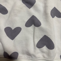訳あり　UNIQLO ハート柄トレーナー 90の画像