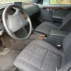 Mベンツ202-実走行のすくないCクラスです-ツーリングレースでベースにした同型の車ですの画像