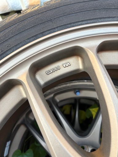 レガシィ　ワークエモーション　CR kai 215/45/18 ヨコハマ PCD 100
　スタッドレス＋ホイール 　