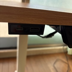 電動式昇降デスク　木目調の画像