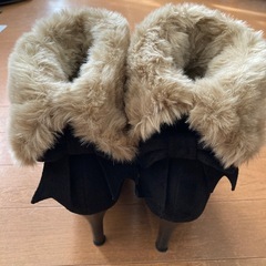 ショーブーツ　モコモコの画像