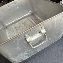 ステンレス製のバットの画像