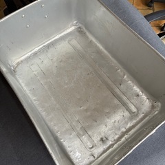 ステンレス製のバットの画像