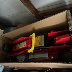 【お譲り先決まりました】油圧
式フロアジャッキ　2tの画像