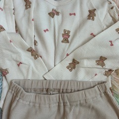 パジャマ　ルームウェア　120の画像