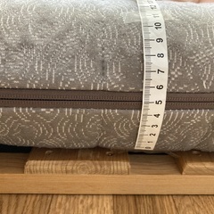 すのこベッドとスプリングマットレスの画像