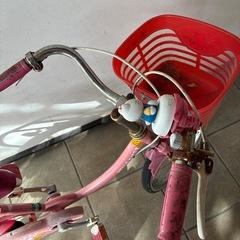 パンクありキティーちゃん自転車の画像