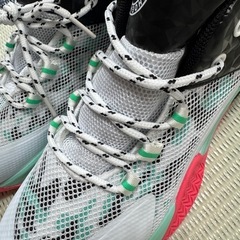 シューズ、バスケシューズ
の画像