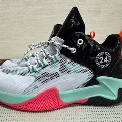 シューズ、バスケシューズ
の画像