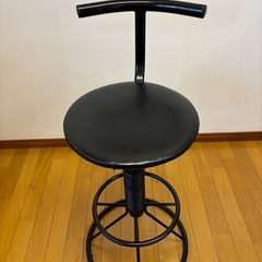 回転椅子の画像