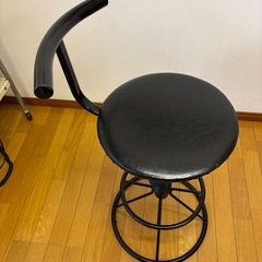 回転椅子の画像