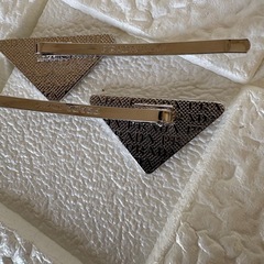 PRADAヴィンテージヘアピン2点セットの画像