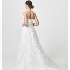 ウェディングドレスの画像