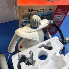 スチームクリーナーコンパクトタイプ　アイリス　美品の画像