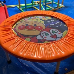🉐トランポリン🉐　アンパンマン　遊具　子供道具　おもちゃの画像
