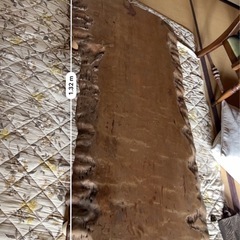 木のローテーブルの画像