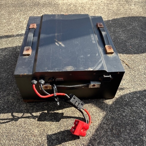 ブレイズEVデリバリー用バッテリー 充電器セット