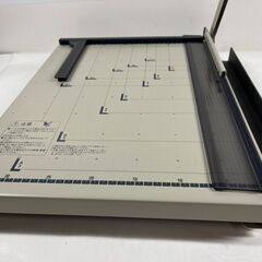 PLUS プラス ペーパーカッター 裁断機 A3タテ PK-011 事務用品 オフィス の画像