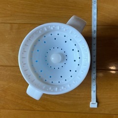 子供用のコップの画像