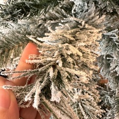 クリスマスツリー/雪化粧/オーナメント付/150cm  の画像