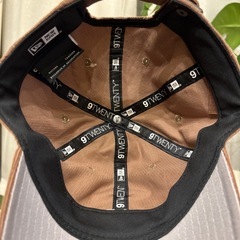 New Era ニューエラ コーデュロイ キャップ ブラウンの画像