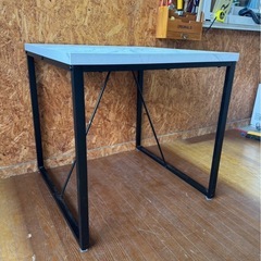 J2705 ダイニングテーブル　大理石風　　の画像