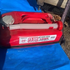 ガソリン携行缶、灯油タンクの画像