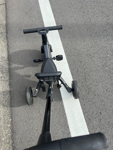 子供　三輪車